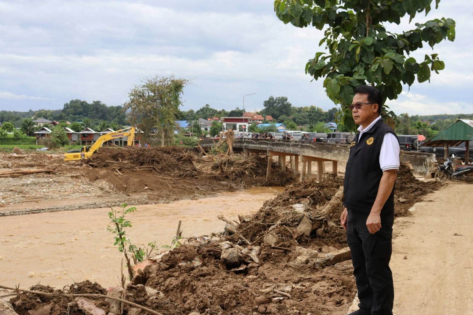 title - ส.ป.ก. ร่วมคณะ รมช.เกษตรฯ ลงพื้นที่น่าน ติดตามสถานการณ์อุทกภัย เร่งแผนเยียวยาฟื้นฟูเกษตรกร